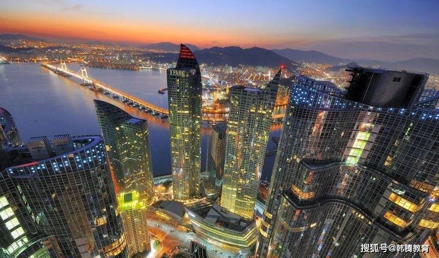 2035年香港資料精準76期前瞻，科技創(chuàng)新與城市發(fā)展的新篇章