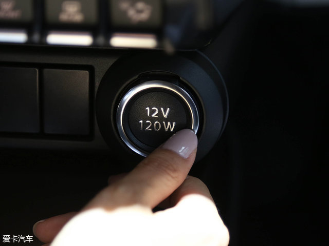 汽車報價及圖片，易車網(wǎng)——您的購車指南針